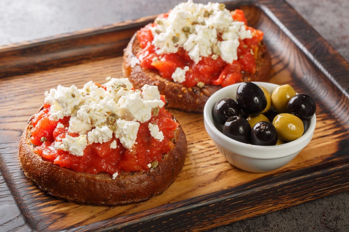Dakos-Tomaten-Brotsalat Kreta: Dakos-Tomaten-Brotsalat